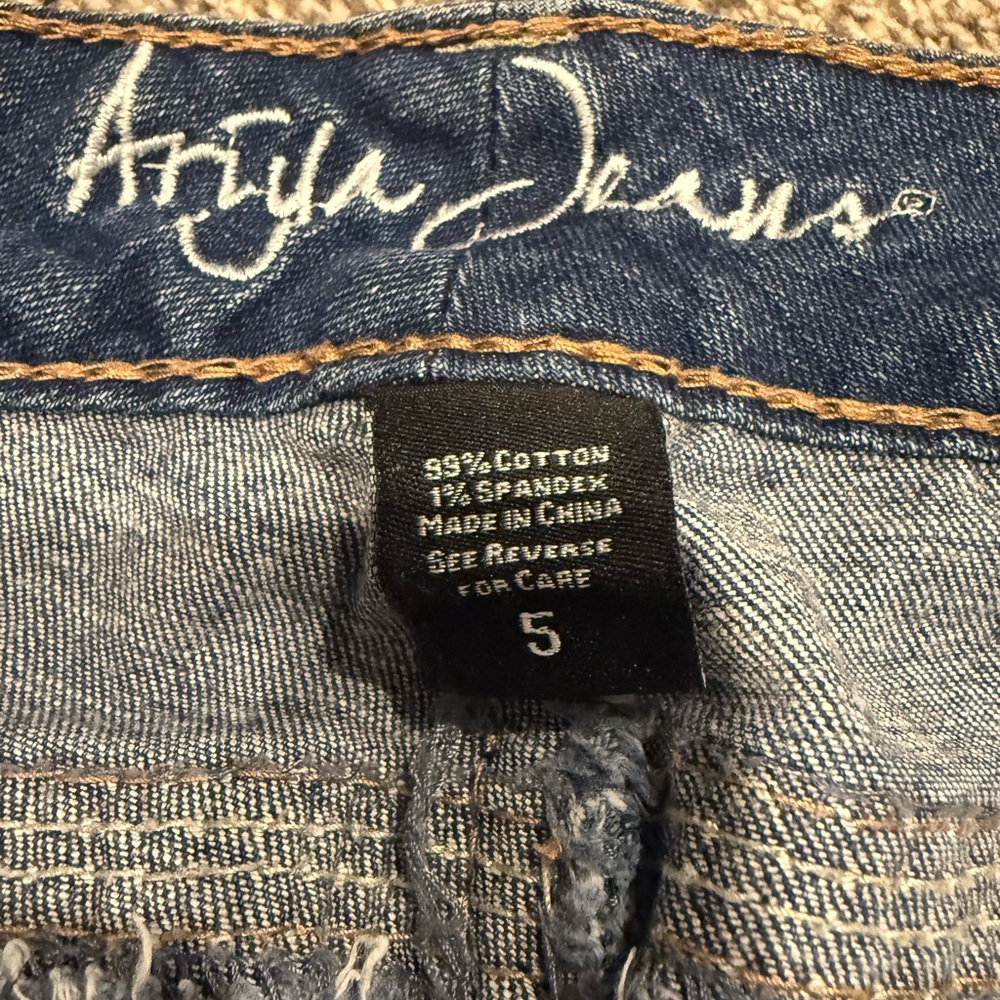 Ariya Bootcut Jeans - Picture 6 of 9